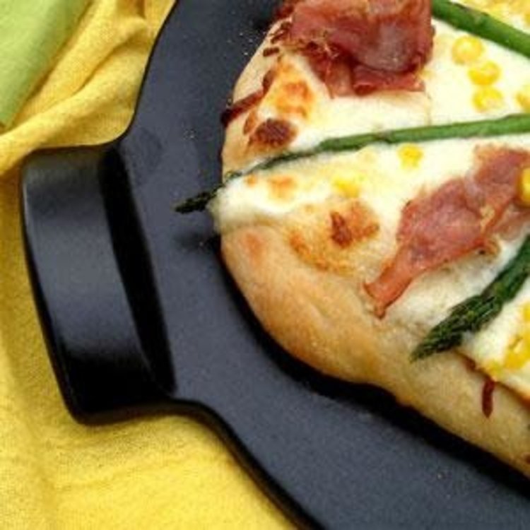 Emile Henry Emile Henry 14.5" Charcoal Round Baking Stone