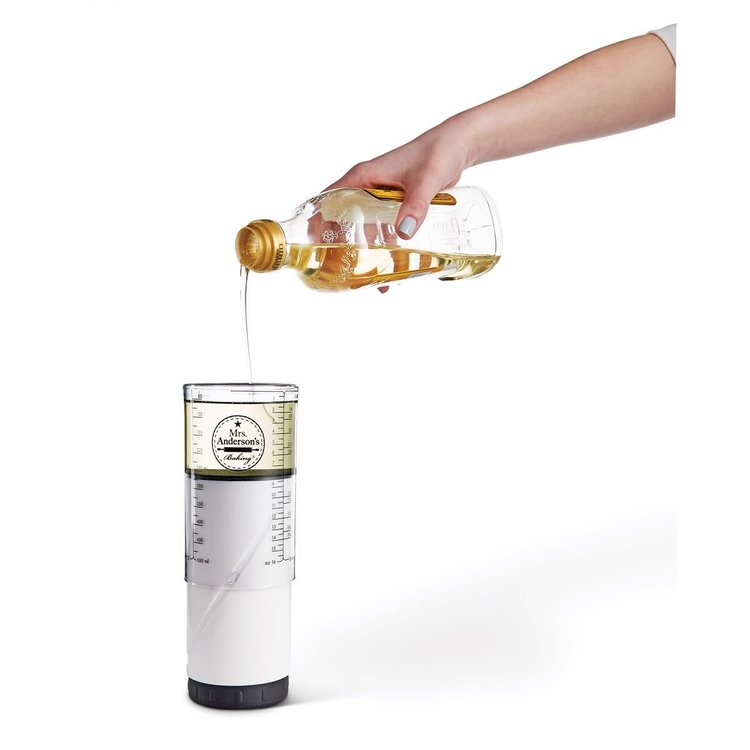 Adjustable Measuring Cup