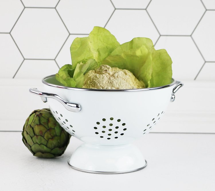 1.5 quart White Colander