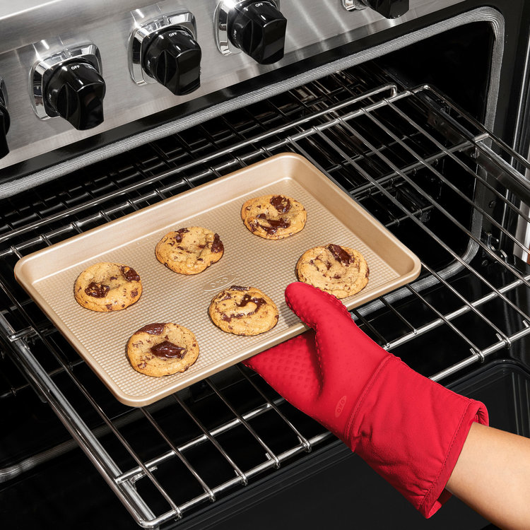 OXO Jam Red Silicone Oven Mitt