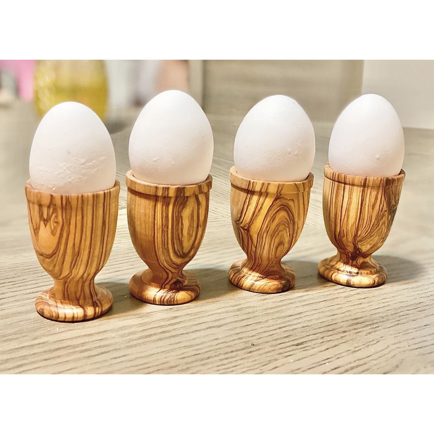 https://cdn.shoplightspeed.com/shops/633447/files/36664086/1500x4000x3/olive-wood-egg-cup.jpg