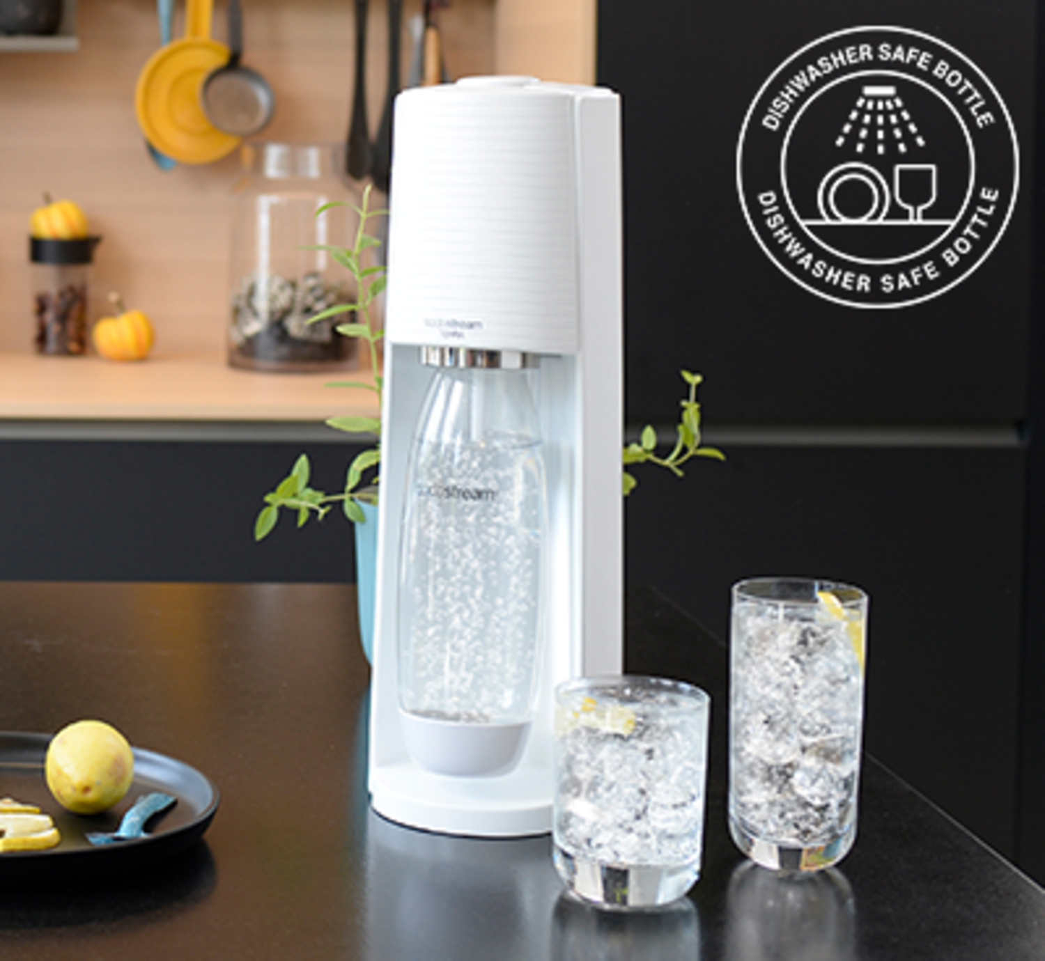 SodaStream Terra Classic Sparkling Water Maker with Bonus Bottles ~ NEW  White