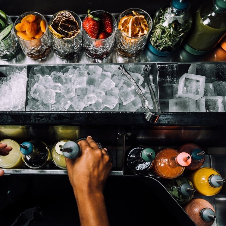 Crew Blue Infusing Bottle with Measurements and Lid & Pour Spout