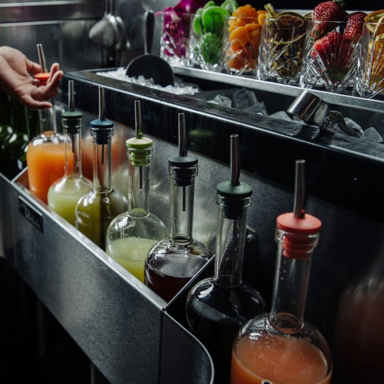 Merlot Red Infusing Bottle with Measurements and Lid & Pour Spout