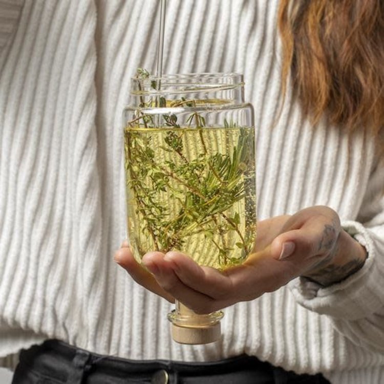 15oz Pepper Black Short Infusing Bottle with Lid & Pour Spout