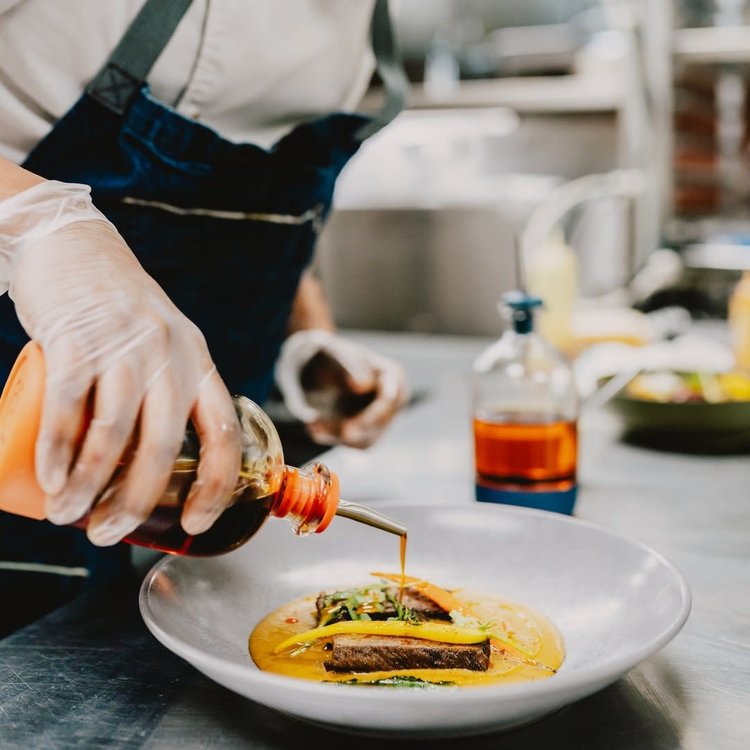 15oz Basil Green Short Infusing Bottle with Lid & Pour Spout