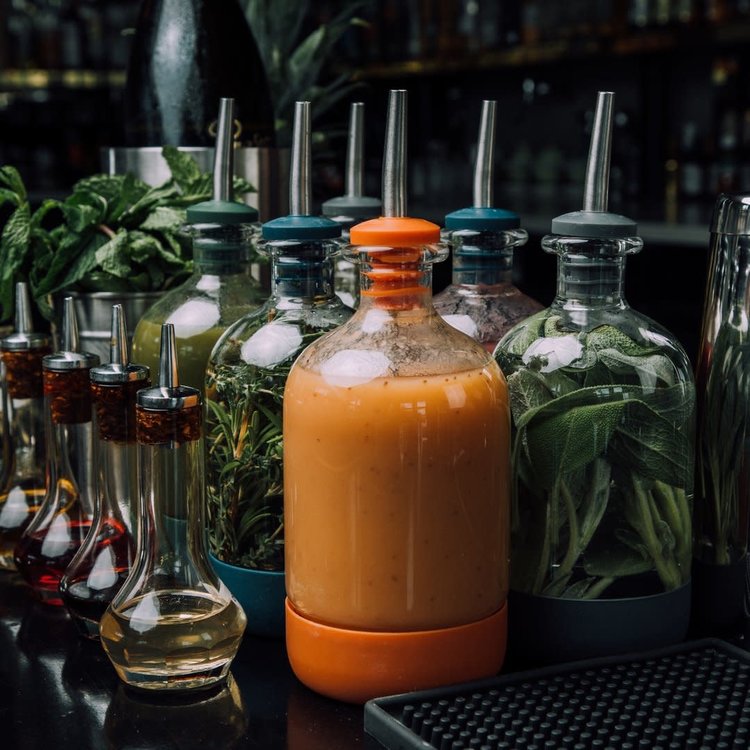 15oz Crew Blue Short Infusing Bottle with Lid & Pour Spout