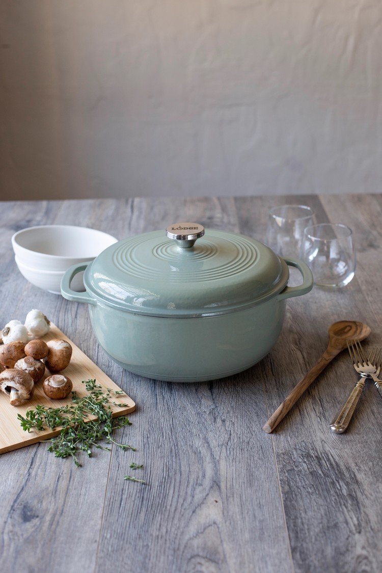 Lodge Lodge 6 quart Sage Dutch Oven