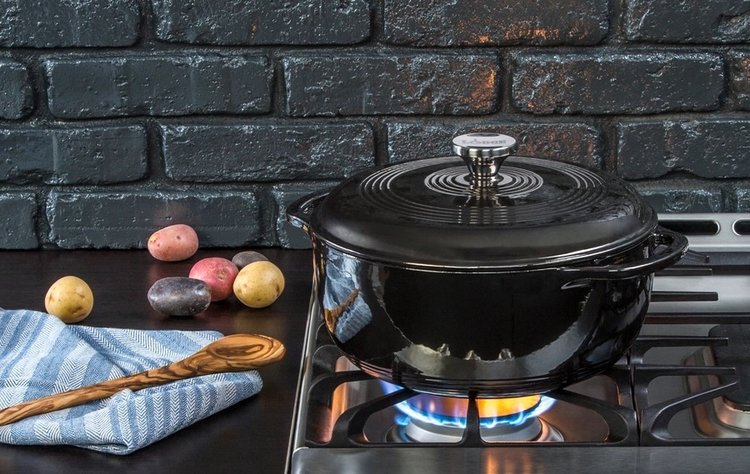 Lodge Lodge 6 quart Round Midnight Dutch Oven