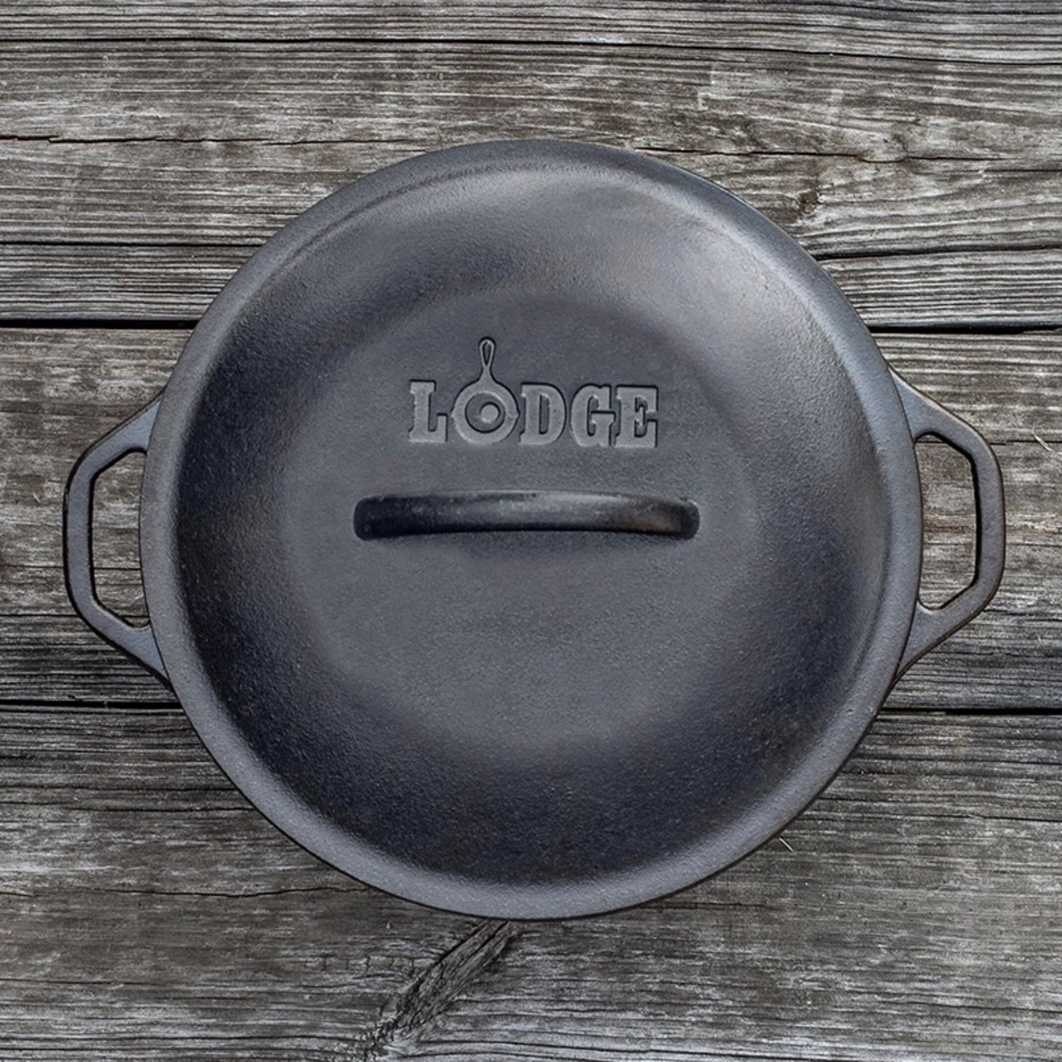 Lodge Lodge 5 quart Round Pre-Seasoned Cast Iron Dutch Oven