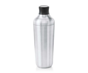 https://cdn.shoplightspeed.com/shops/633447/files/48123622/300x250x2/oxo-stainless-steel-cocktail-shaker-strainer.jpg