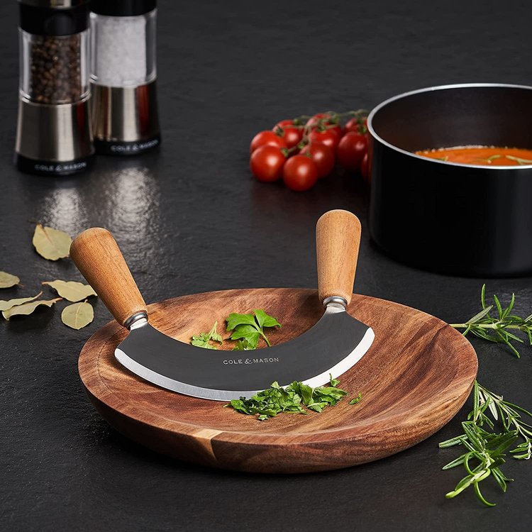 Mezzaluna with Acacia Chopping Board