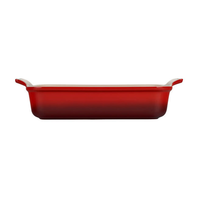 Le Creuset Le Creuset 4 quart Cherry Red Baking Dish