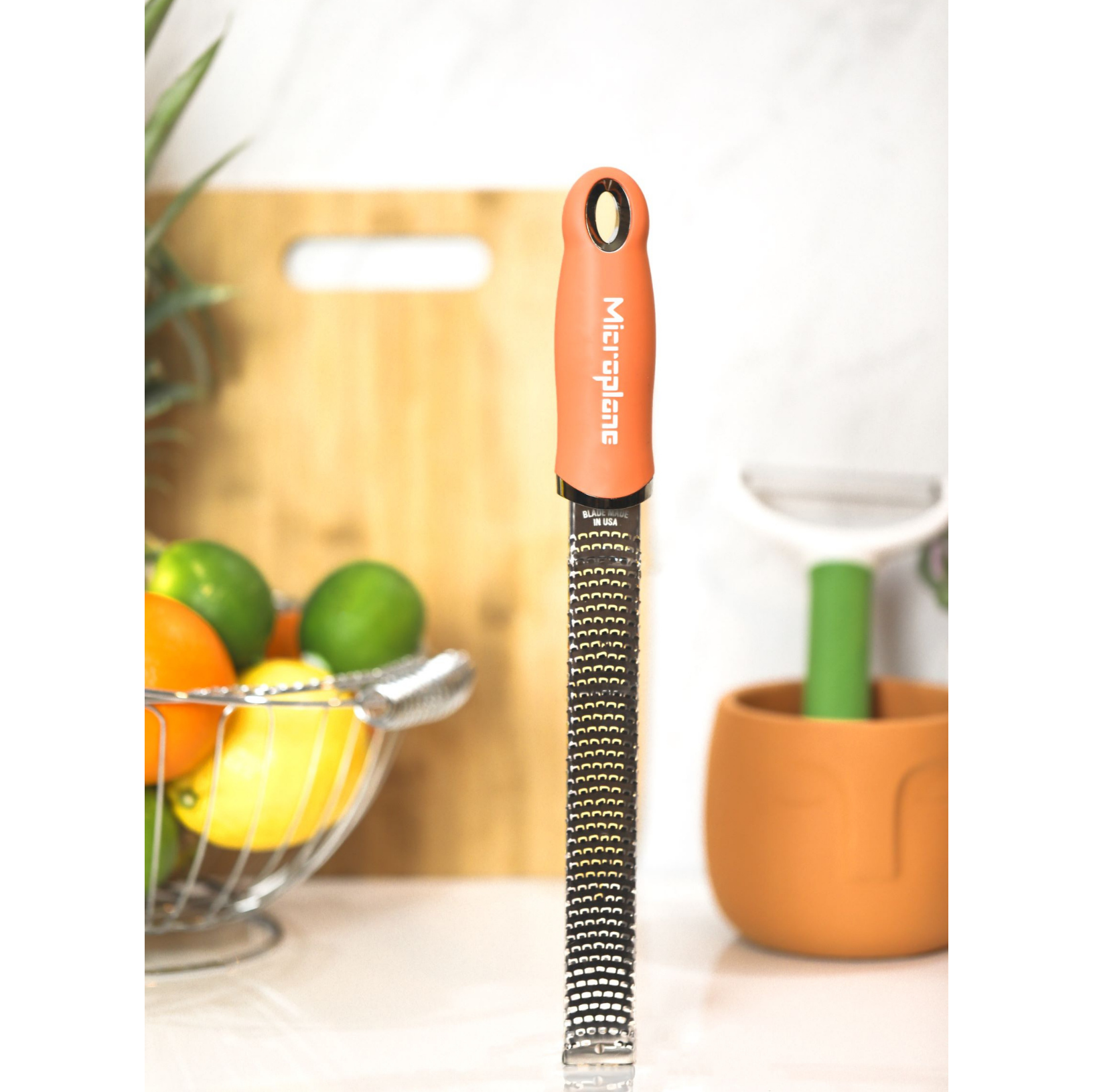 Microplane Premium Zester Grater in After Dark Gray | Lemon Zester tool,  Hard Cheese & Vegetable Grater | For Citrus, Parmesan Cheese, Garlic,  Ginger