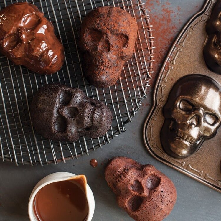 Nordic Ware Skull Cake Pan