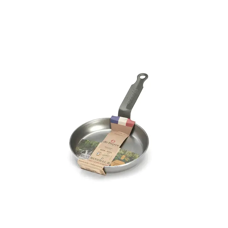 4.75" Mineral B Carbon Steel Egg Pan