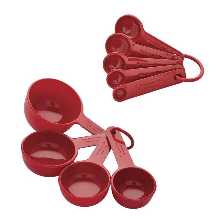 https://cdn.shoplightspeed.com/shops/633447/files/59056933/712x712x2/kitchenaid-empire-red-measuring-cups-spoons.jpg