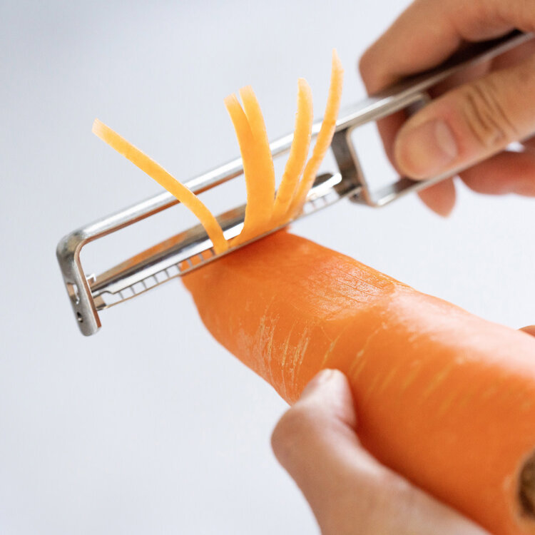Japanese Julienne Peeler