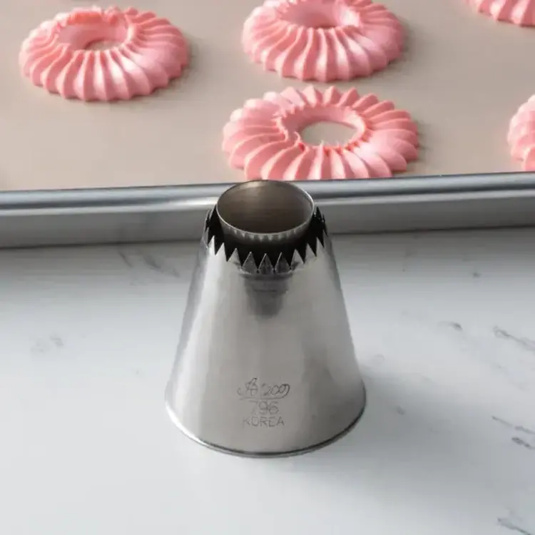 #796 Sultan Protruding Cone Pastry Tip