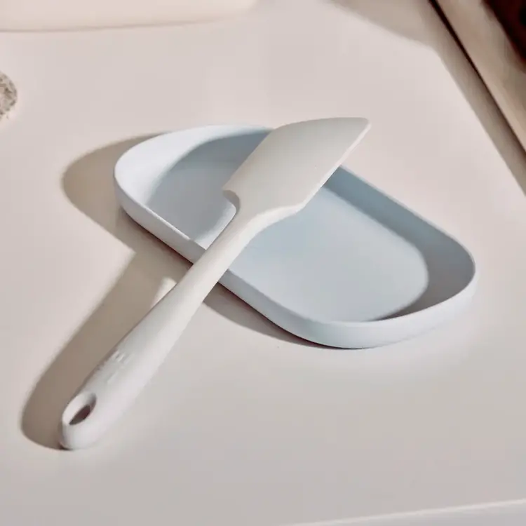 GIR | Get It Right Studio White Silicone Spatula