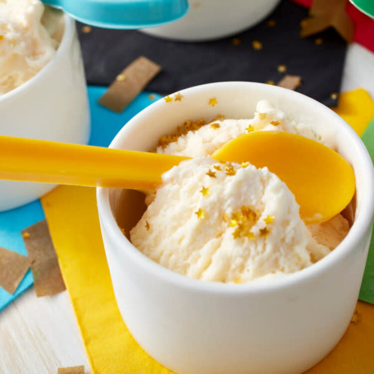 Wilton Gold Stars Edible Glitter