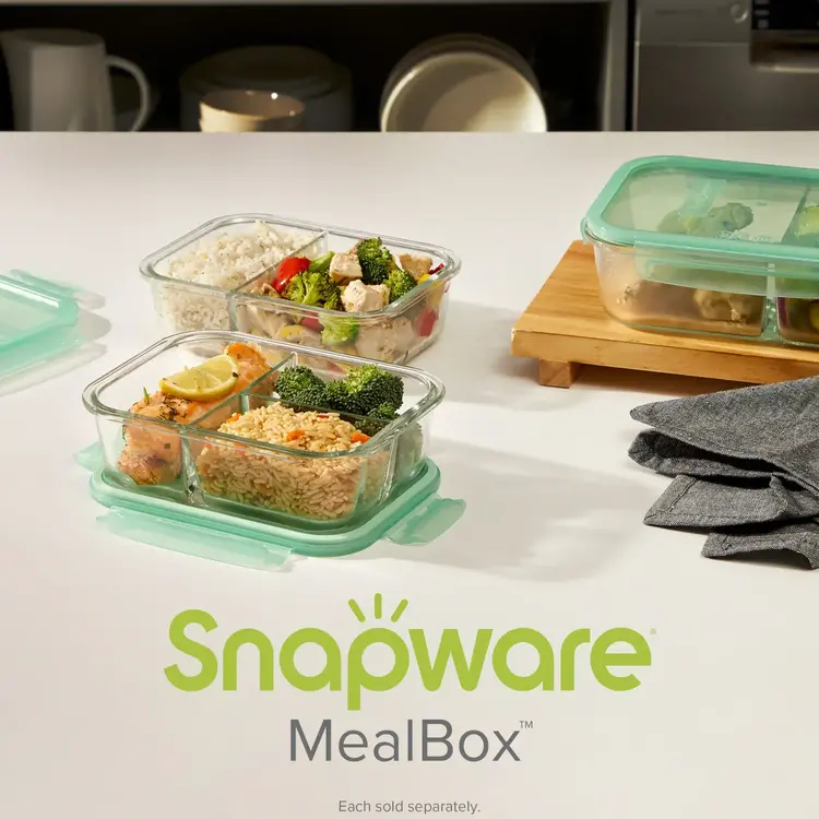 5.8 cup Snapware Bento Glass Storage with Plastic Lid