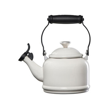 Le Creuset Le Creuset 1.25qt White Whistling Tea Kettle