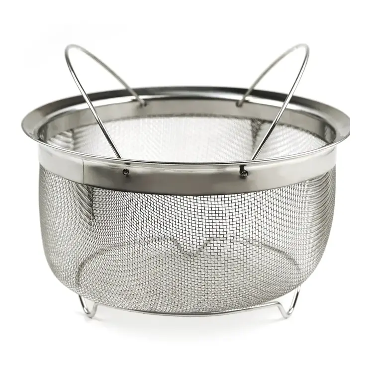 3 quart Mesh Colander with Folding Handles