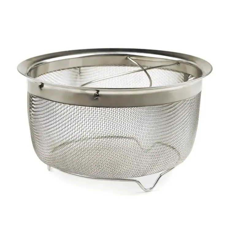 3 quart Mesh Colander with Folding Handles
