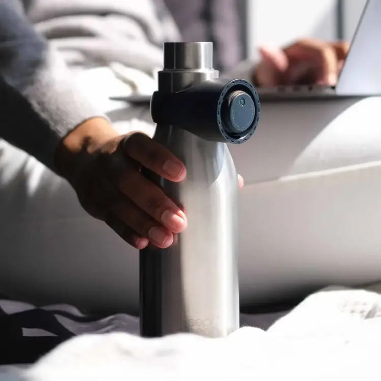 JosephJoseph 17oz Loop Water Bottle