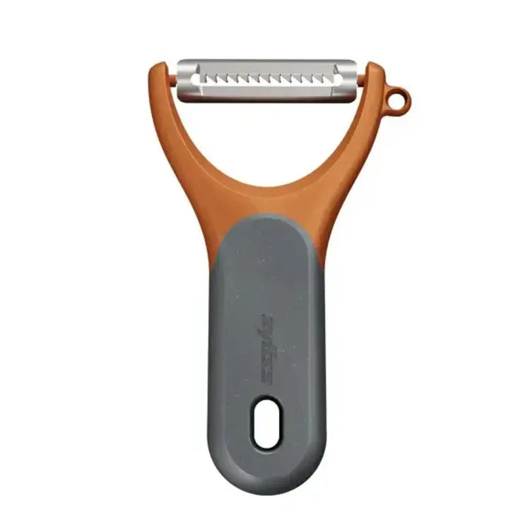 Julienne Peeler with Wheat Straw Handle