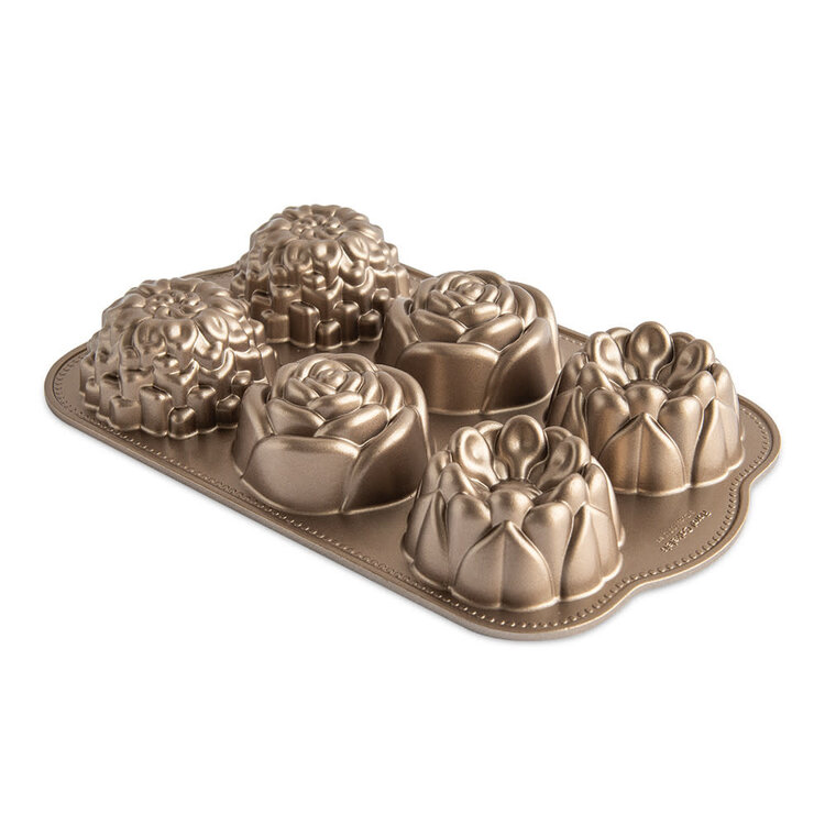 Nordic Ware Floral Cake Pan