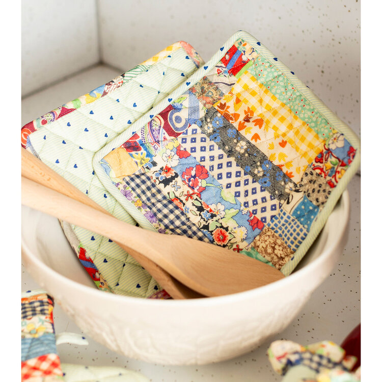 April Cornell Patch Parade Potholders, set of 2