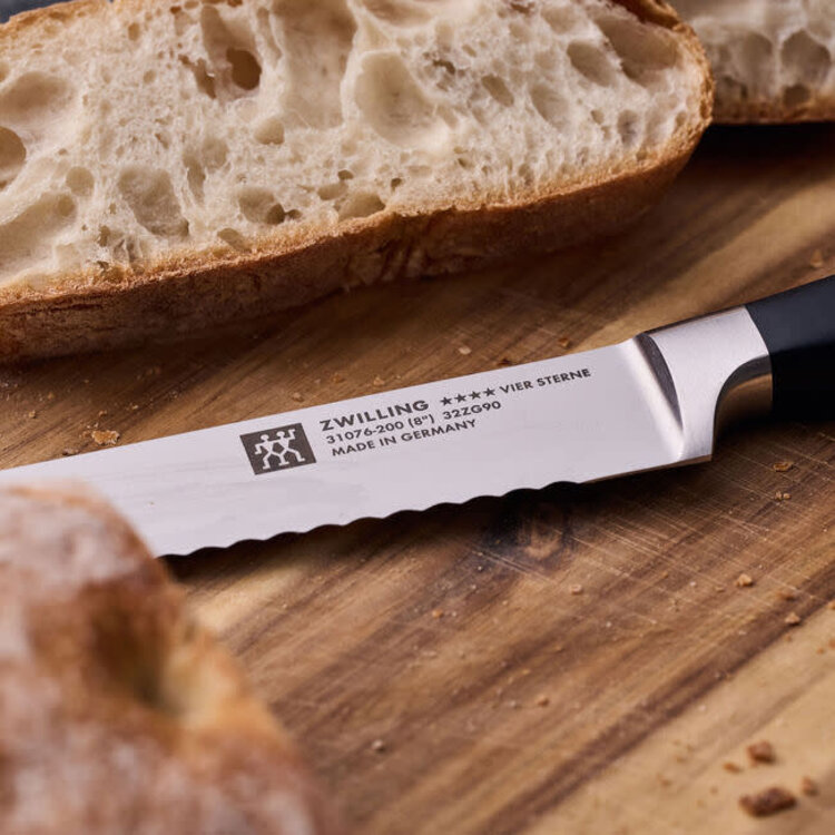 Zwilling J.A. Henckels Zwilling J.A. Henckels Four Star 8" Bread Knife