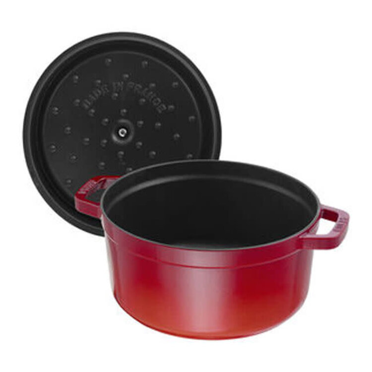 Staub Staub 4 quart Cherry Red Dutch Oven
