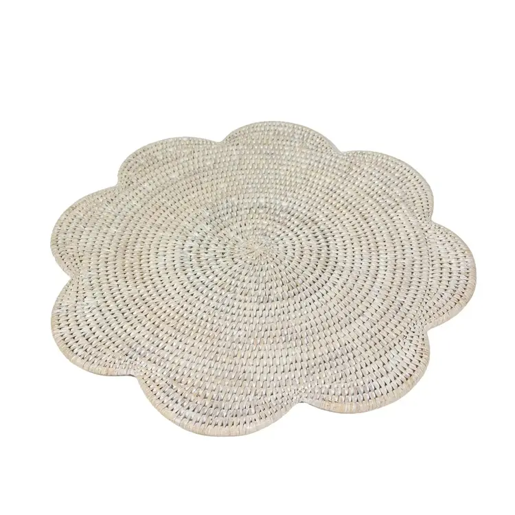Cream Scalloped Rattan Placemat