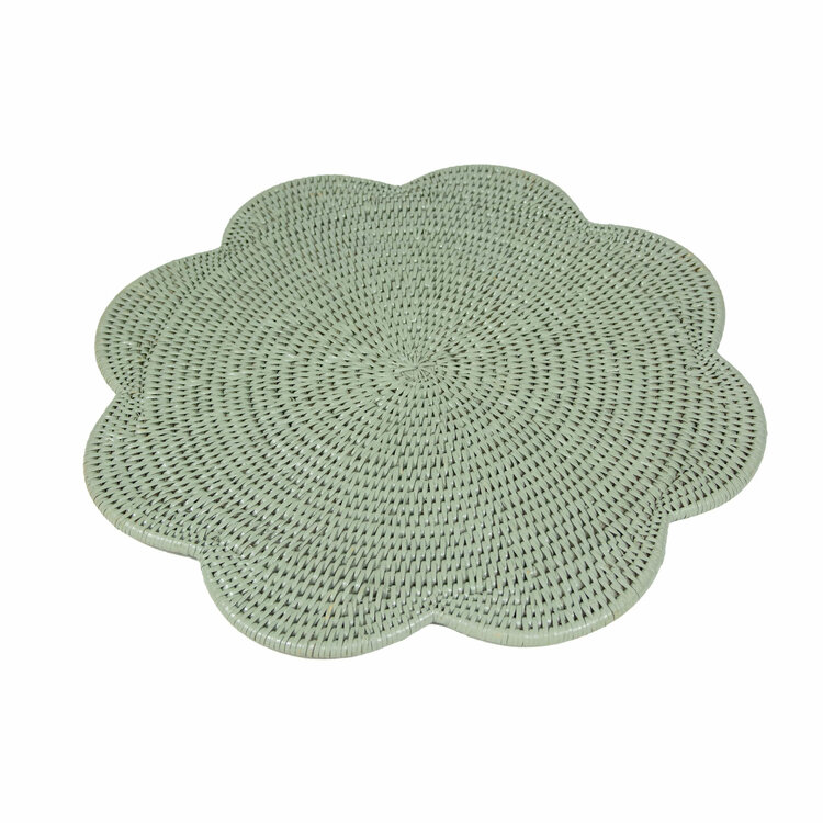 Green Scalloped Rattan Placemat