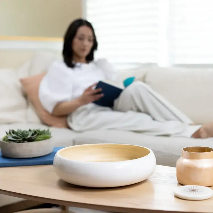 12" White & Bamboo Serving Bowl