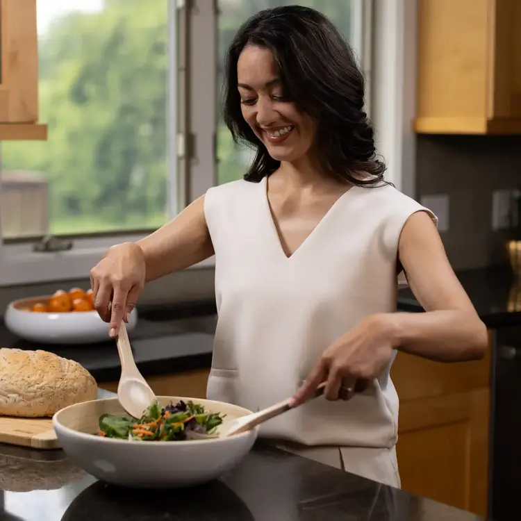 12" White & Bamboo Salad Bowl