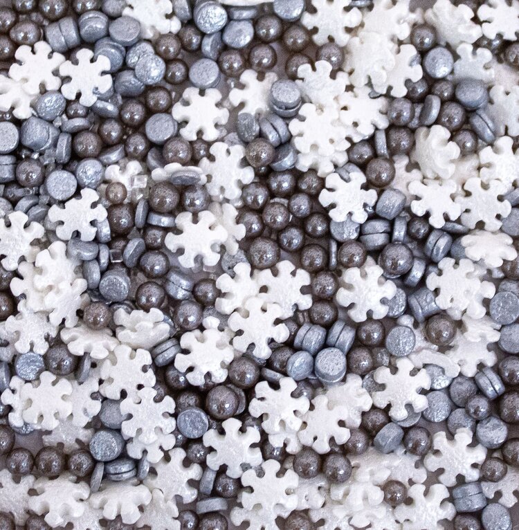 Wilton 4 oz Metallic Snowflake Mix