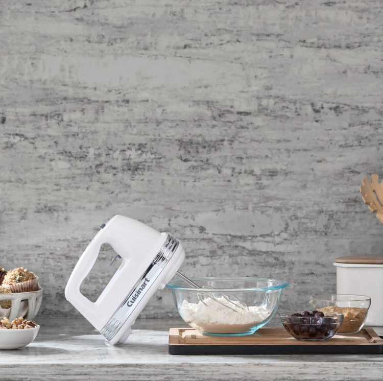 Cuisinart 9-speed Hand Mixer with Case