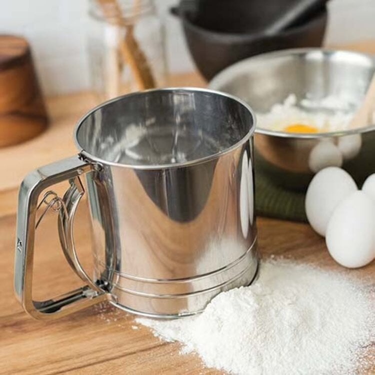4 cup Squeeze Sifter