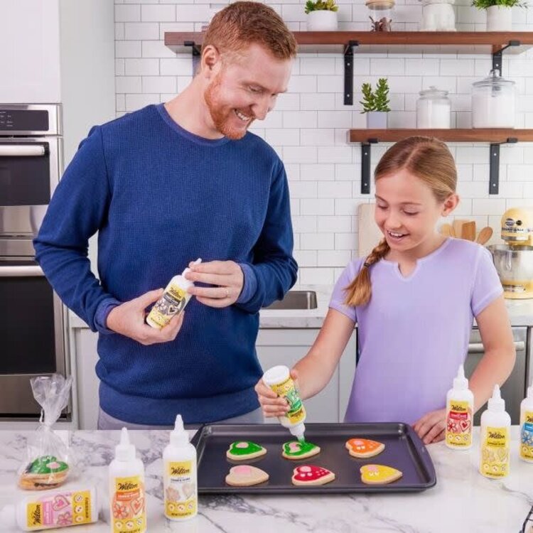 Wilton 7.5oz Blue Royal Icing Tube