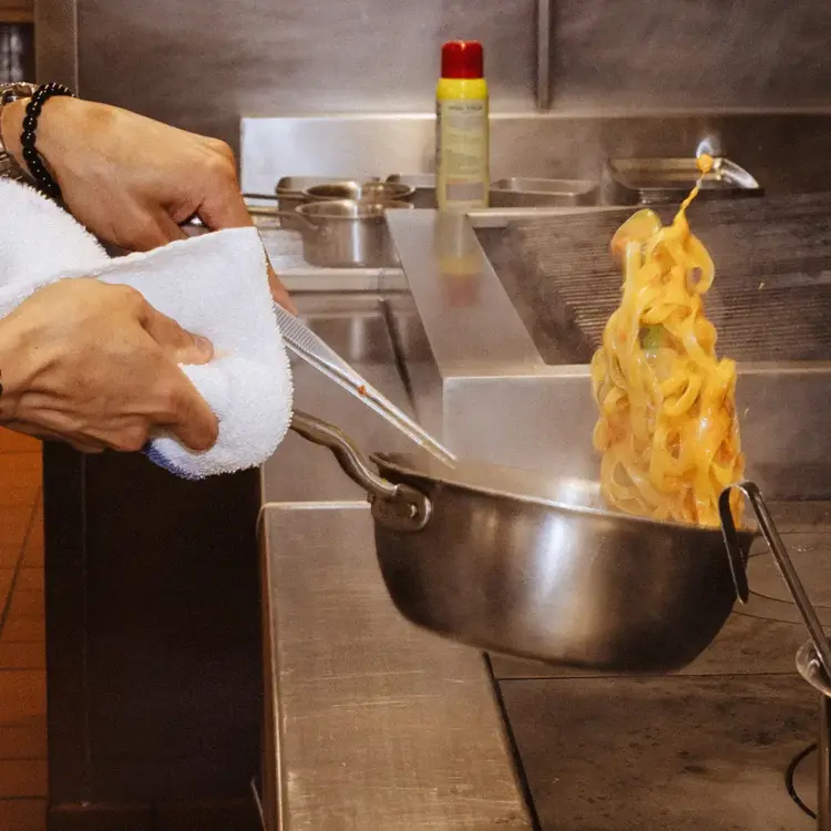 Made In Made In 2 quart 5-ply Stainless Steel Saucier Pan