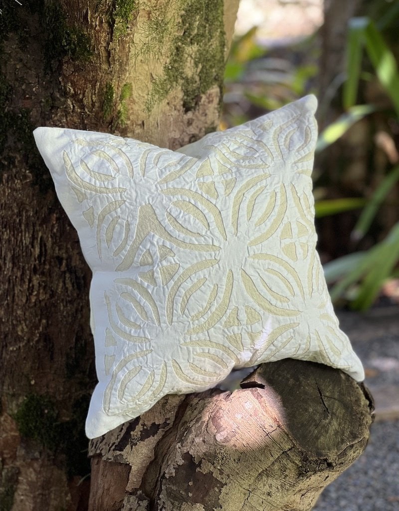 applique toss pillow