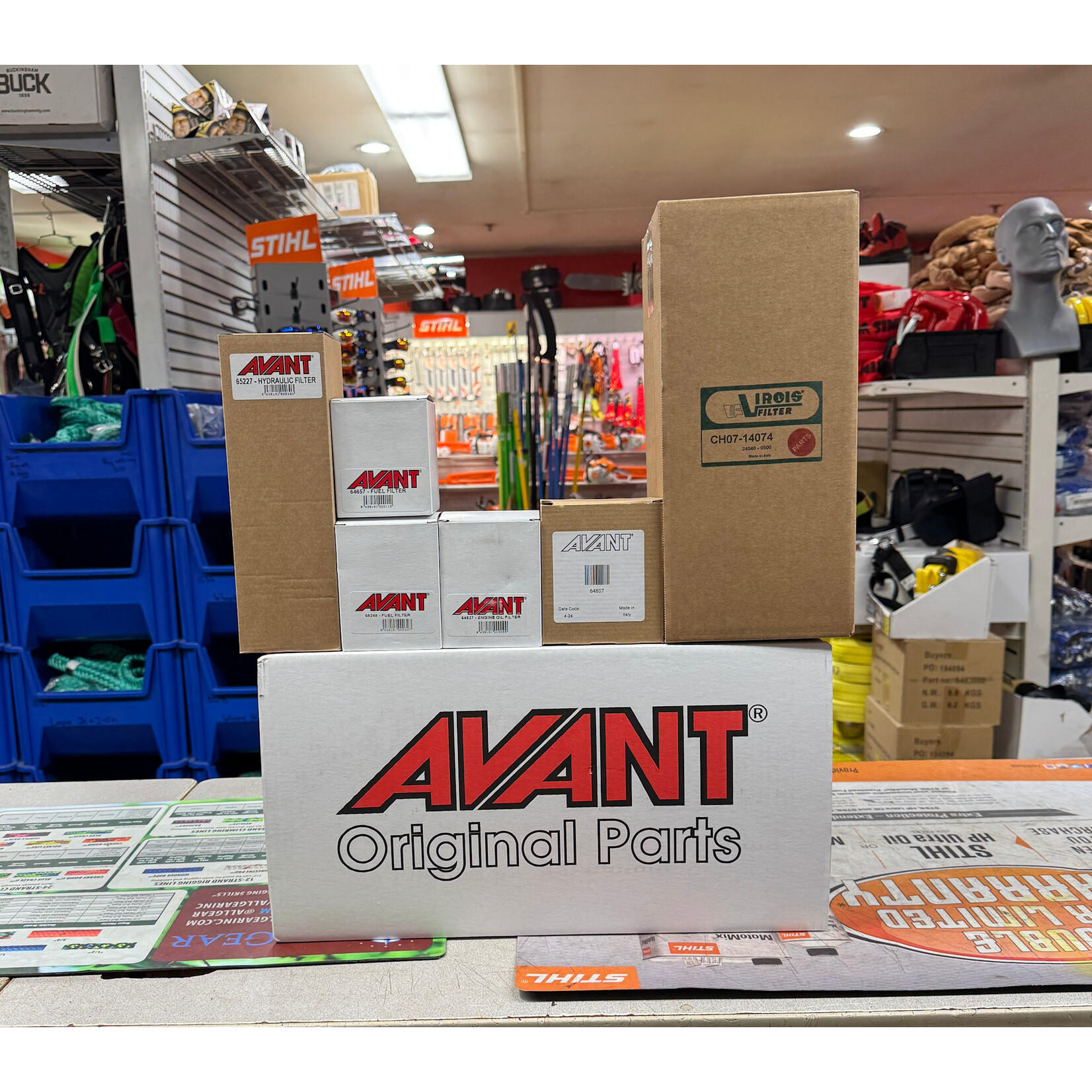 AVANT 200+ Hour Service Kit Avant 735