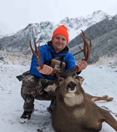Mendoza's Black-tailed Deer: A Remarkable Achievement in BC's Hunting Records