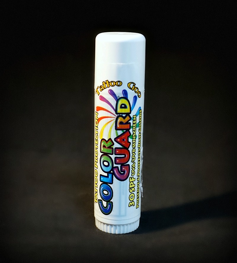 https://cdn.shoplightspeed.com/shops/633527/files/18082291/tattoo-goo-color-guard-stick.jpg