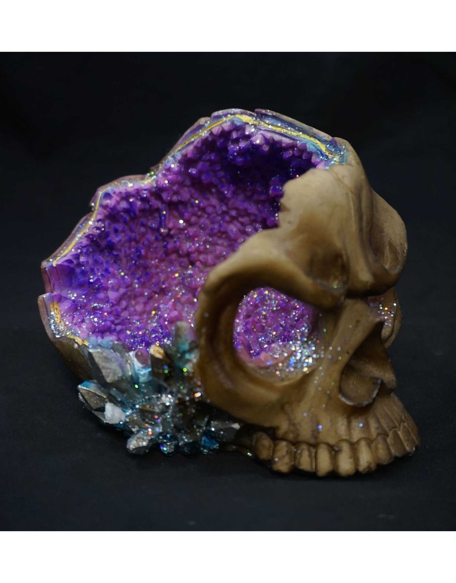 Fujima Fujima Geode Skull Polyresin Ashtray