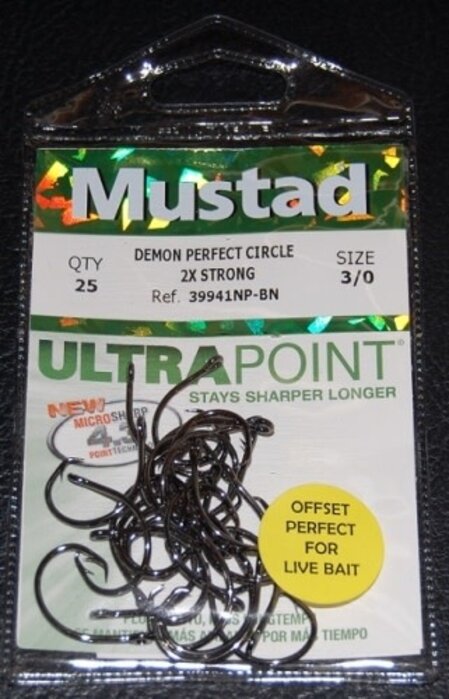 Mustad Demon Offset Circle Hook, 2x Strong